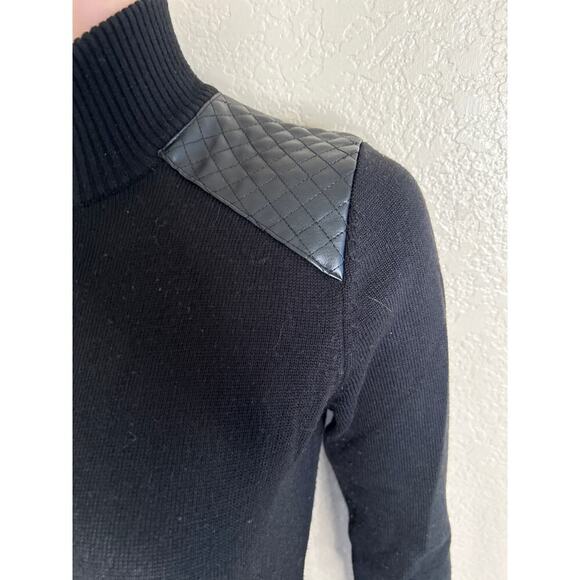 Calvin Klein Black Full Zip Sweater Dress Leather quilted Shoulders gold SZ SM - Picture 7 of 8